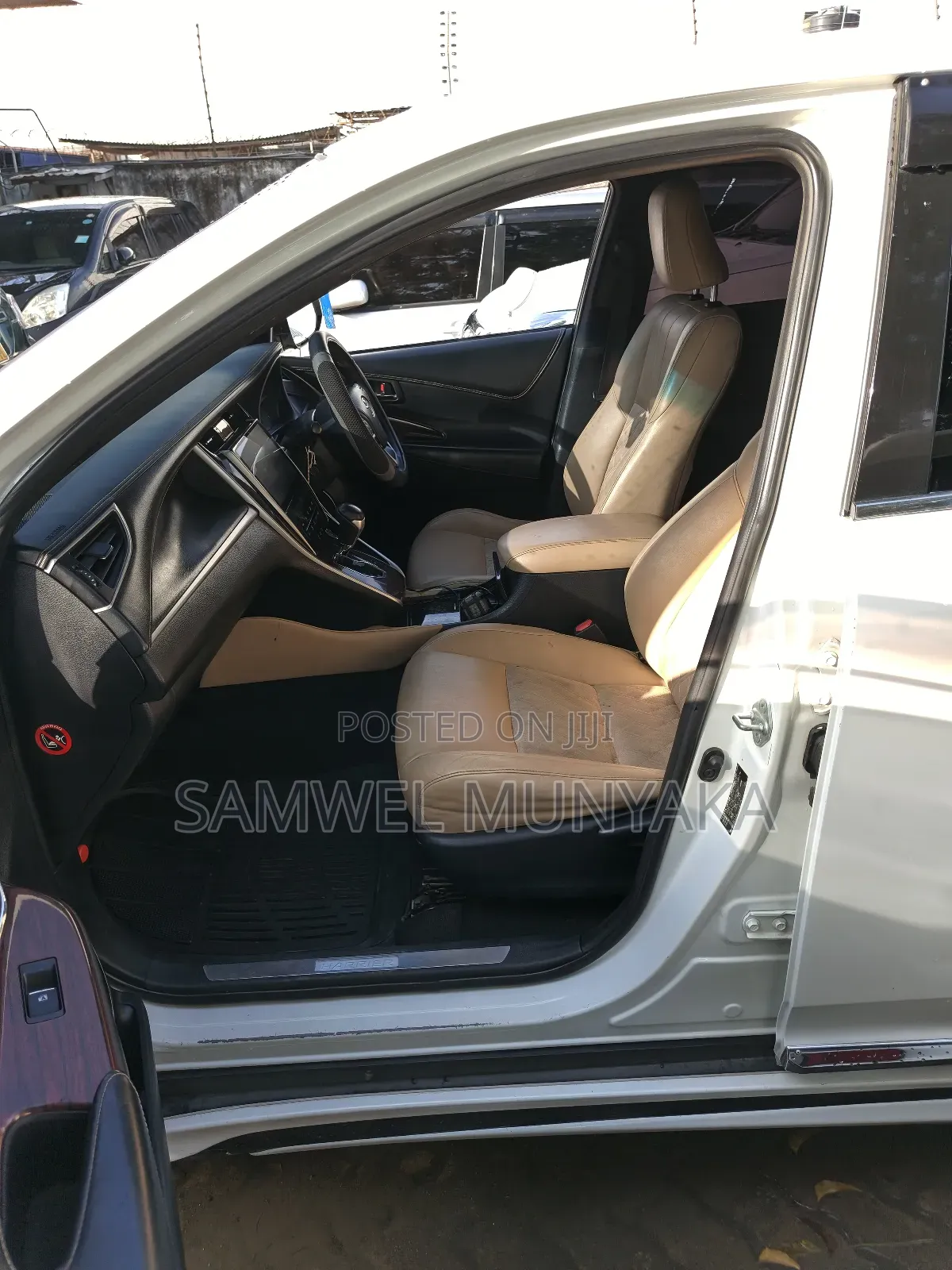Toyota Harrier 2.0 2016 Pearl