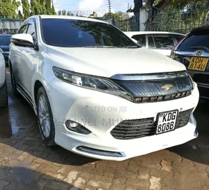 Toyota Harrier 2.0 2016 Pearl