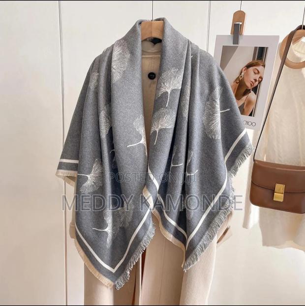 Quality Cashmere Scarf - thumbnail 2
