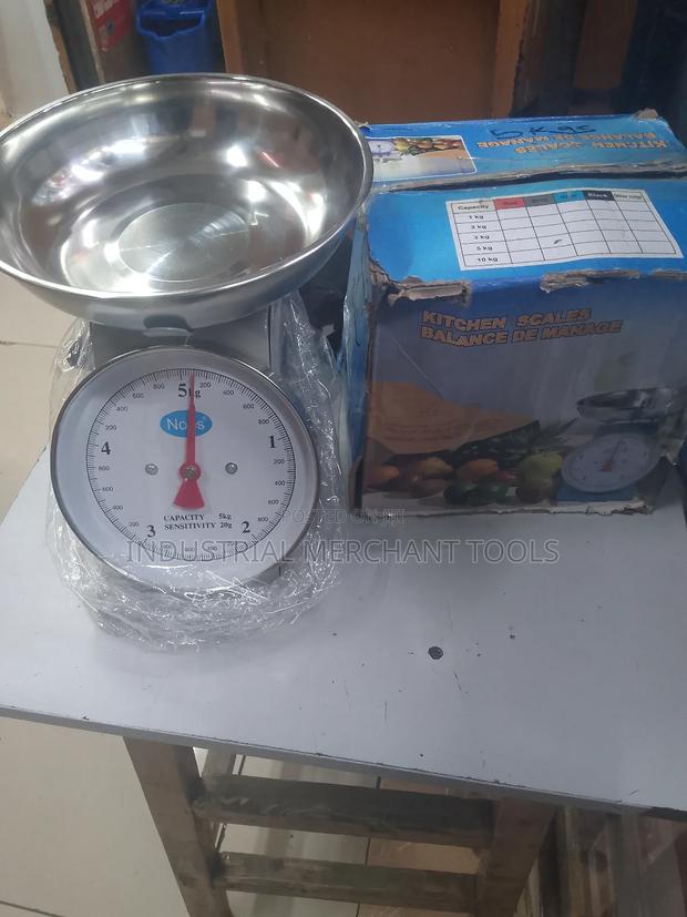 Accurate 5kgs Analogue Kitchen Scale - main view