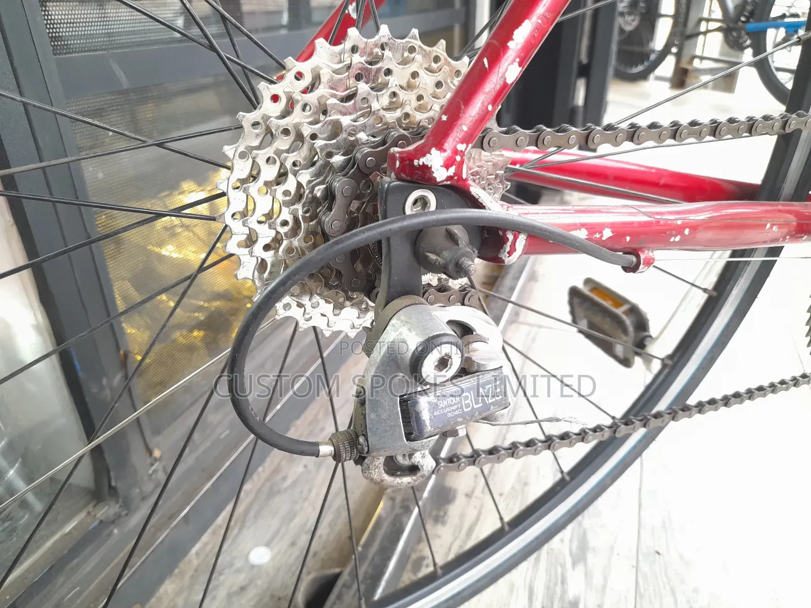 Ex Uk Aluminum Schwinn 700 2x8 Road Bike