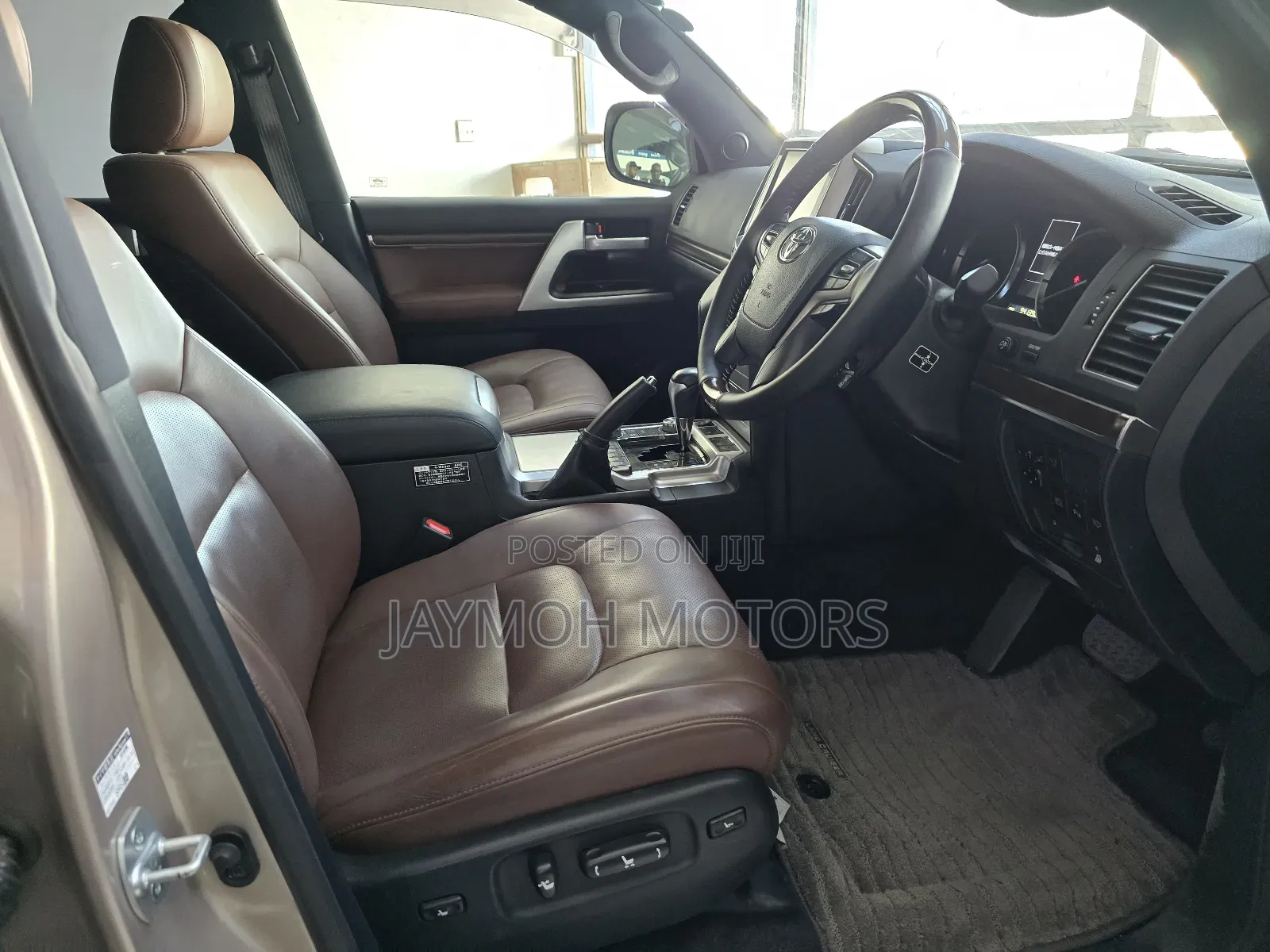Toyota Land Cruiser 2018 Gold