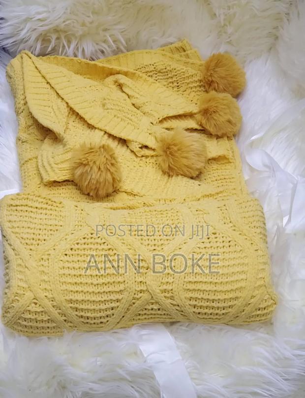 * Nordic Throw Blanket - Knitted With Pom Pom Fringe Form* - thumbnail 3