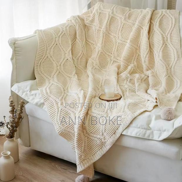 * Nordic Throw Blanket - Knitted With Pom Pom Fringe Form* - thumbnail 11