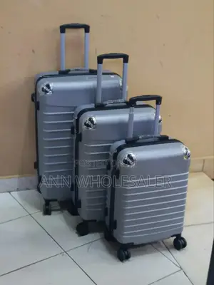 3 in 1 Unbreakable Fibre Luxurious Suitcase N/7