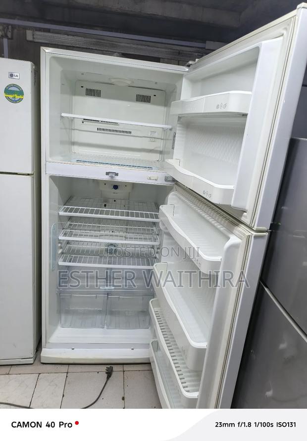 White Digital Lg Fridge 600 Litres - thumbnail 2