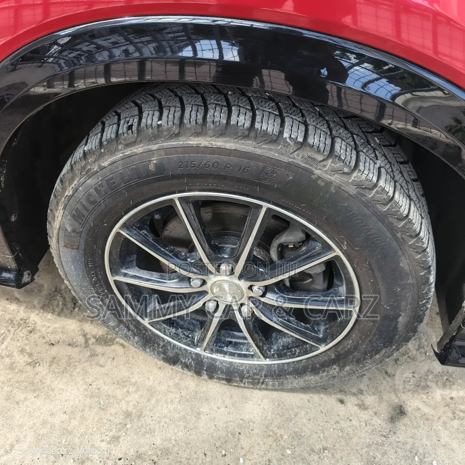 Honda Vezel 1.5 Hybrid 2WD 2018 Maroon