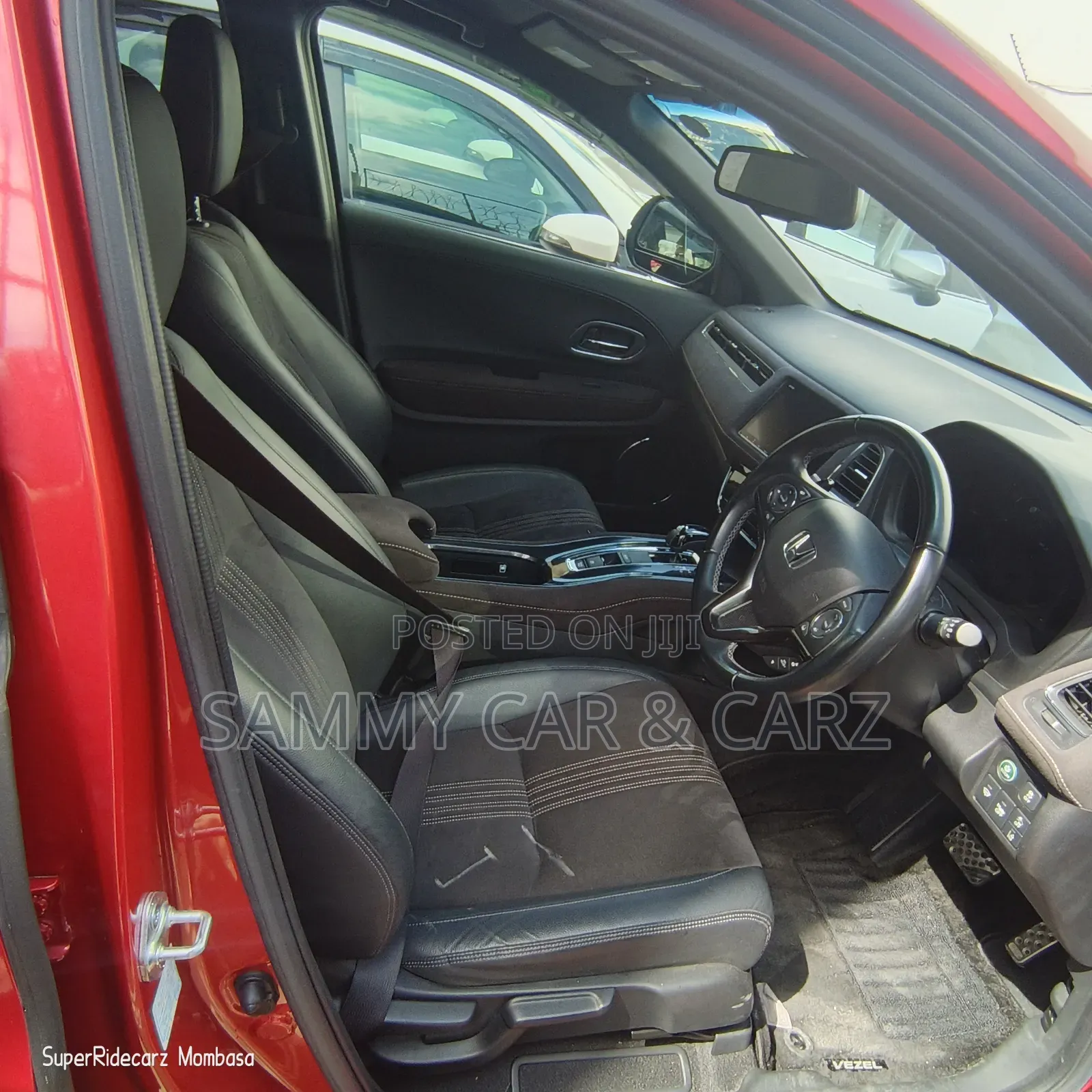Honda Vezel 1.5 Hybrid 2WD 2018 Maroon