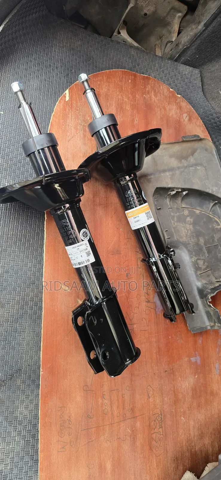 Subaru Legacy Bd/Bg(Ej20) Rear Shock Arbsorber