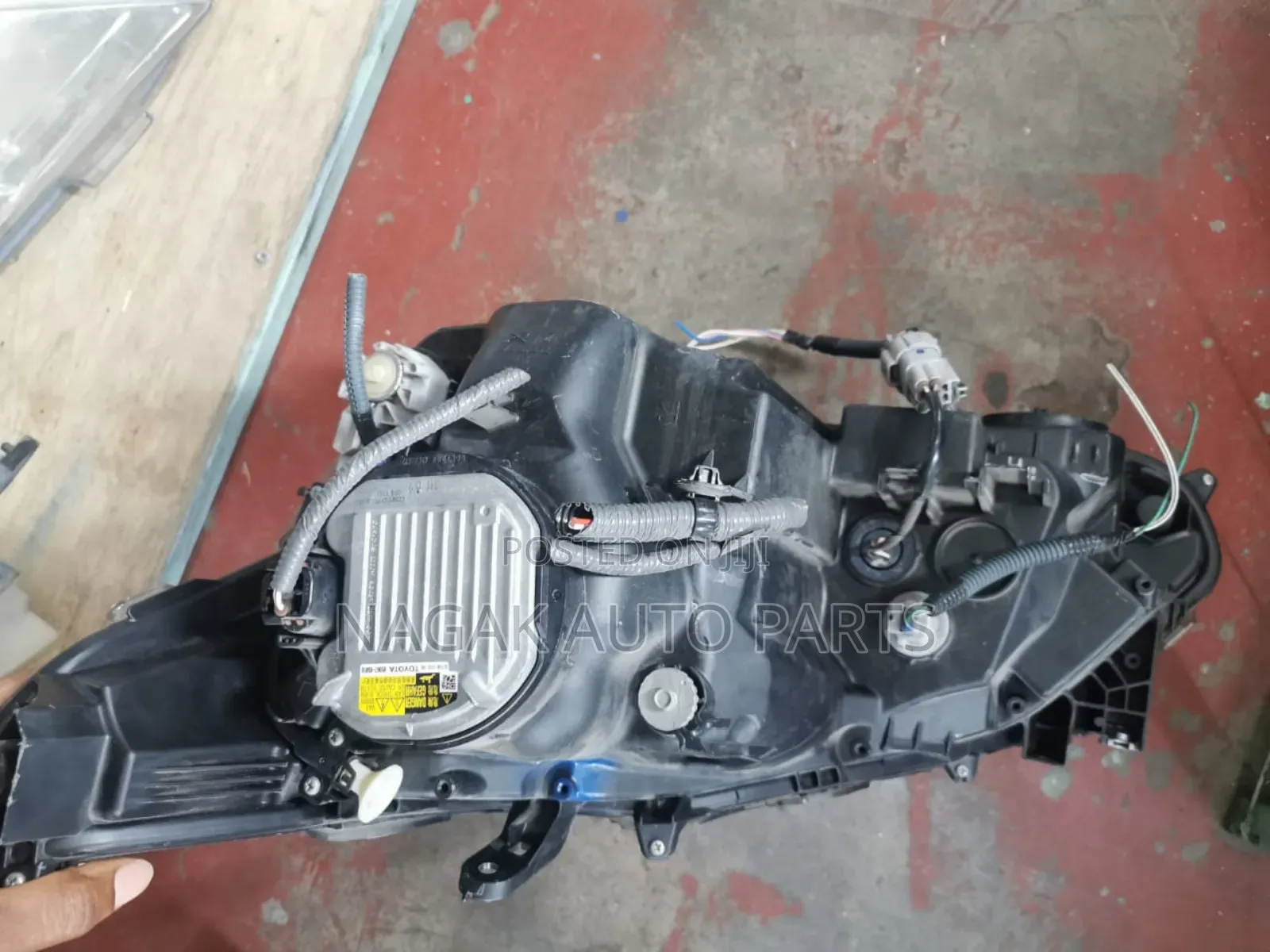 Crown 2013-2015 Headlight