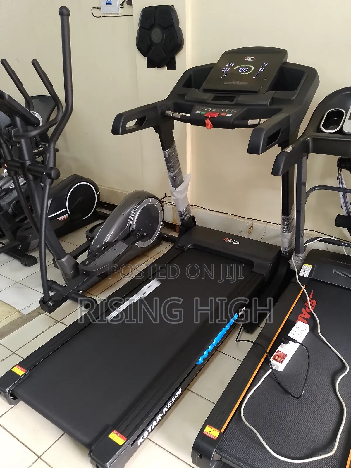 Ls Fitness 22km/H Commercial Training Treadmill