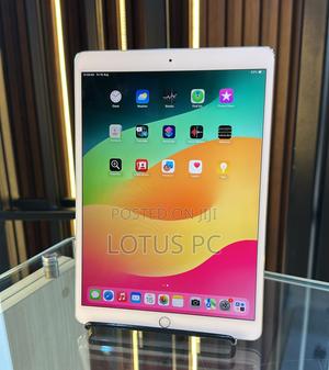 Apple iPad Pro 10.5 (2017) 64 GB Silver - thumbnail 2