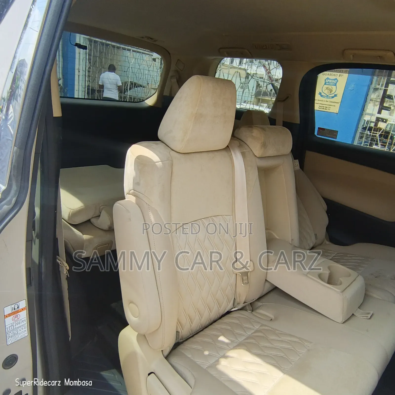 Toyota Alphard 2018 Gold