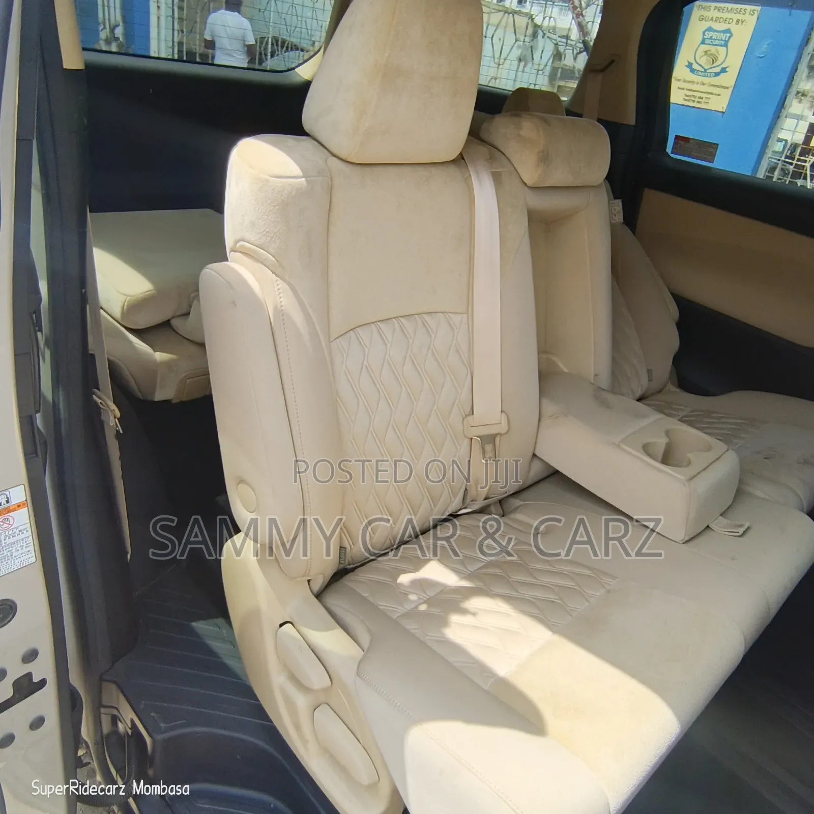 Toyota Alphard 2018 Gold