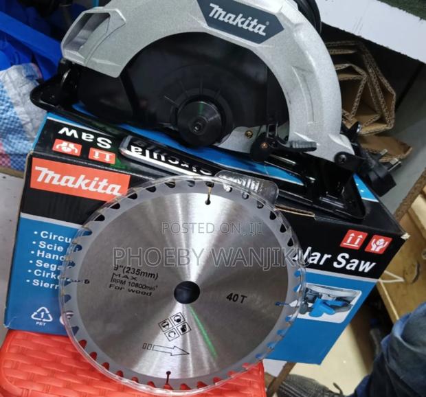Makita 9onch Circular Saw - main view