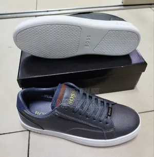 *Boss Leather Casual