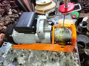 Sturdy Hoist With Weather-Resistant 30m Steel Cable - thumbnail 2