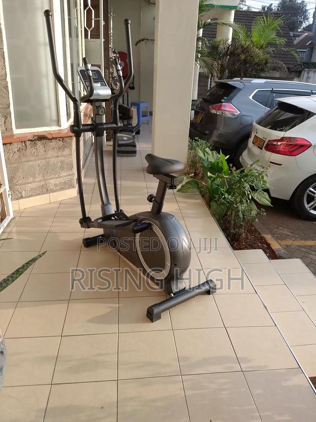 Durable Elliptical Cross Trainer for Home Gym