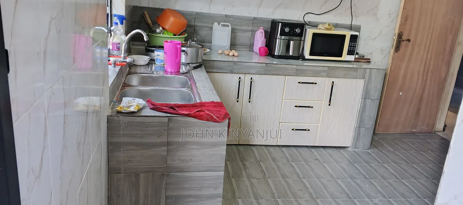 3bdrm House in Mzee Wanyama for sale