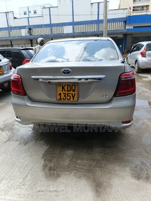 Toyota Axio 1.5 Hybrid G 2WD 2017 Silver