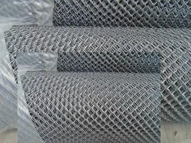 Gauge 12.5 Chain Link, 5ft H/ 80x80