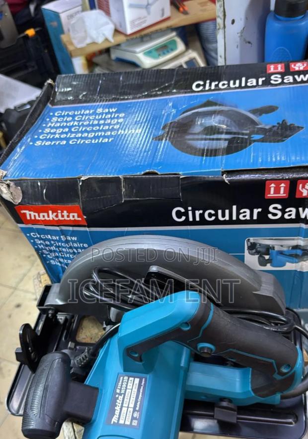 Makita 9" Circular Saw/2000w Circular Saw