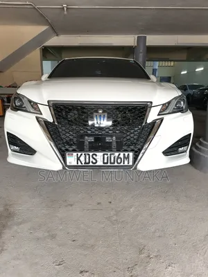 Toyota Crown Majesta 2.5 AWD Hybrid 2018 White