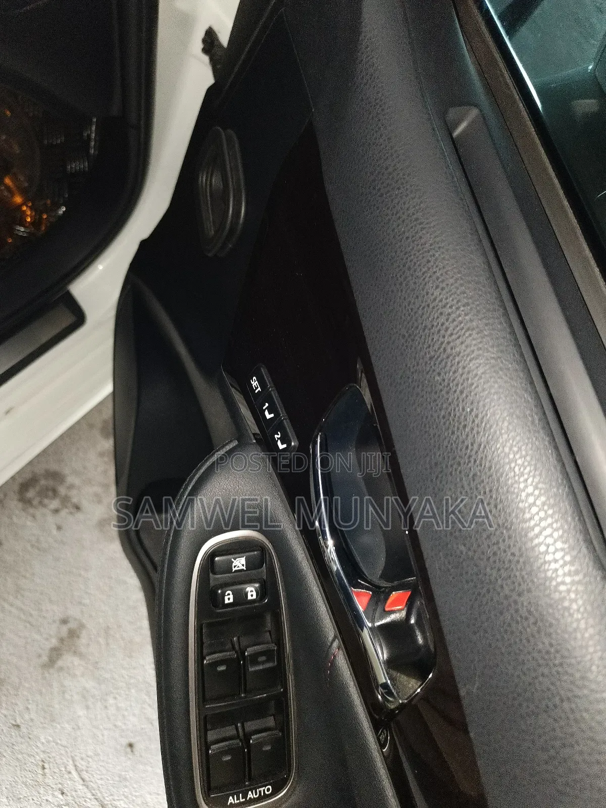Toyota Crown Majesta 2.5 AWD Hybrid 2018 White