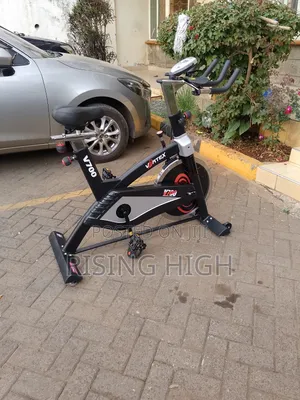 Heavy-Duty Spinning Bike – Smooth Ride
