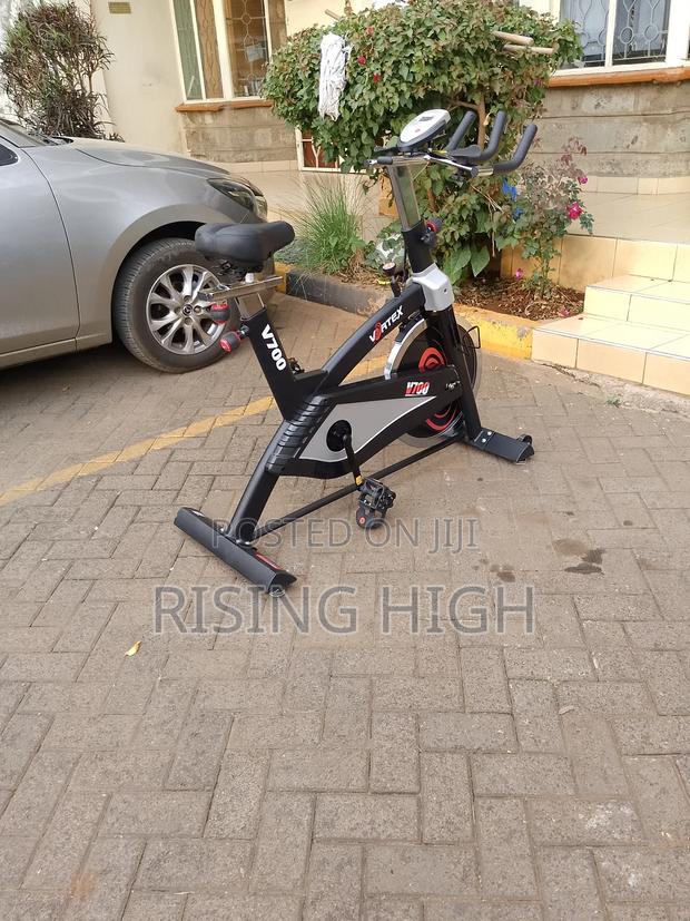 Adjustable Resistance Spinning Bike for Home