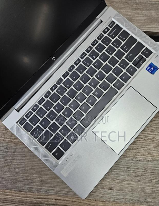 Laptop HP EliteBook 830 G8 16GB Intel Core I7 SSD 512GB