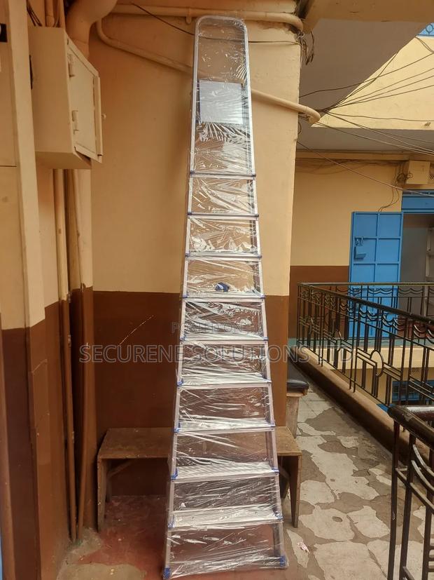 Aluminium 10 Steps Ladder a-Type - thumbnail 2