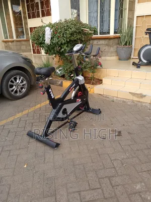 Quiet Belt Drive Spinning Bike – Home Gym