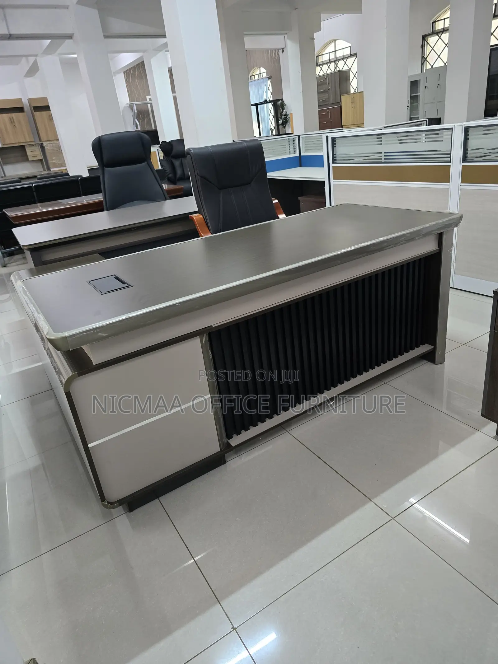 180cm Advanced Modern Polished Desk
