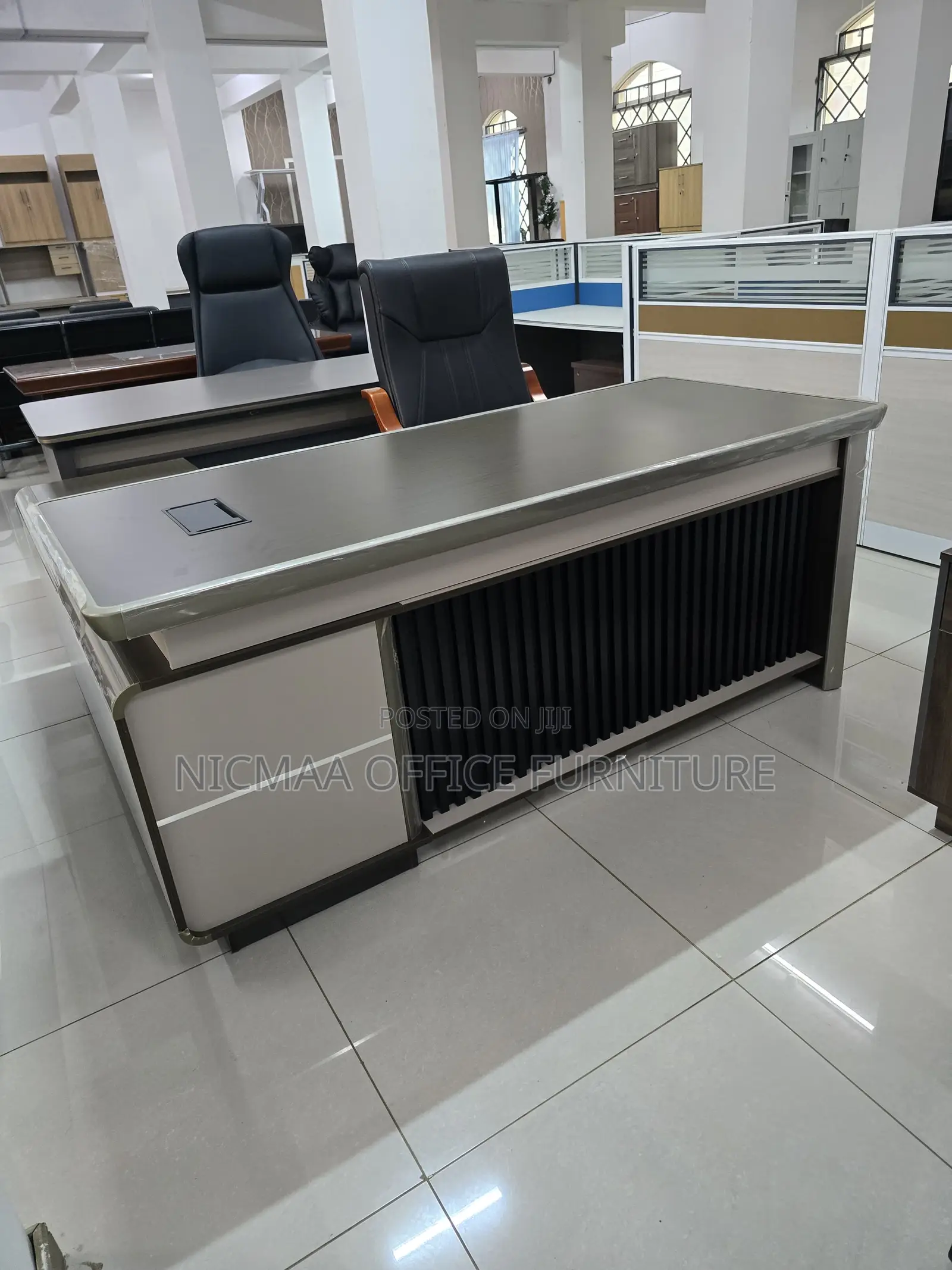 180cm Advanced Modern Polished Desk