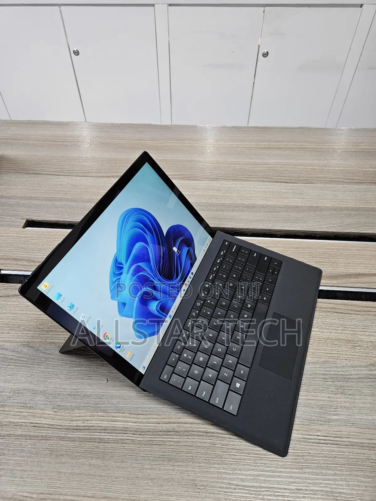 Laptop Microsoft Surface Pro 7 8GB Intel Core I5 SSD 256GB
