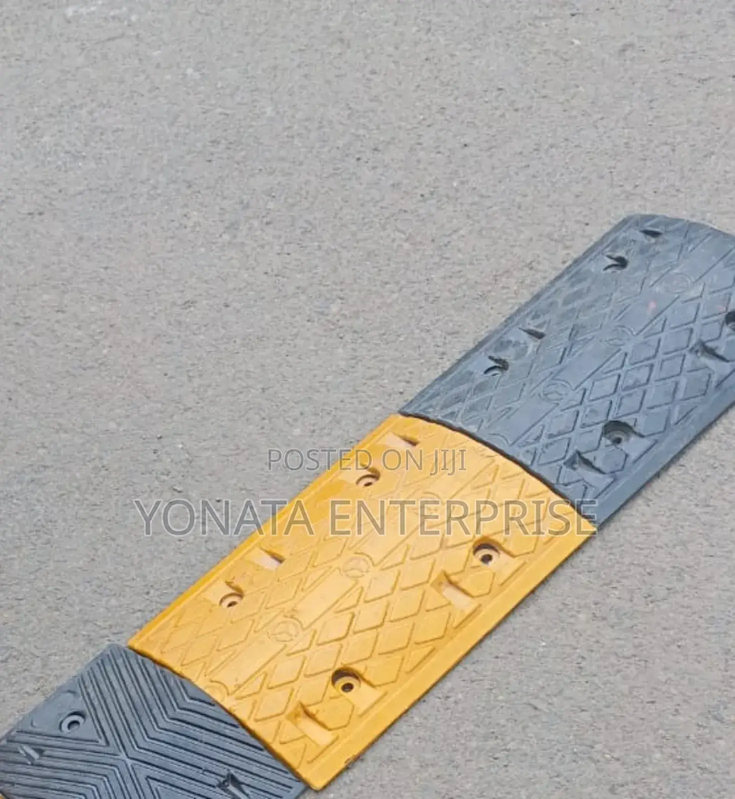 Durable/ High Quality Speed Bump (Rubber)