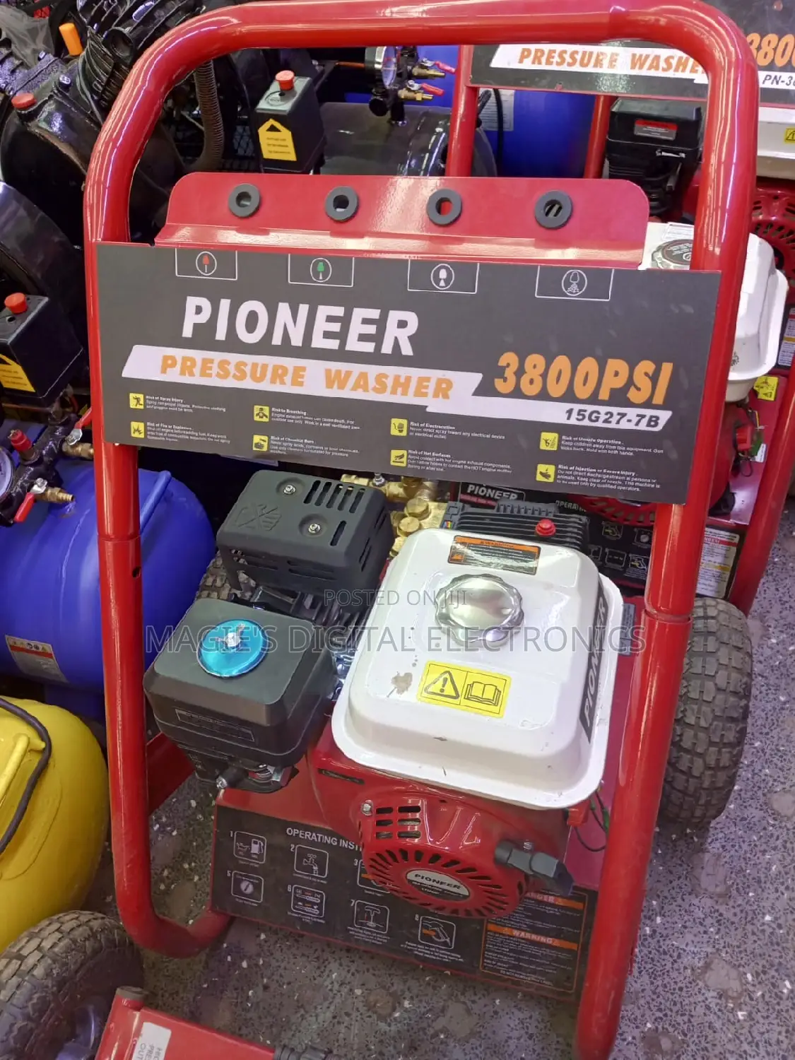 Highly Available 3800psi Pioneer Petrol Pressure Washer