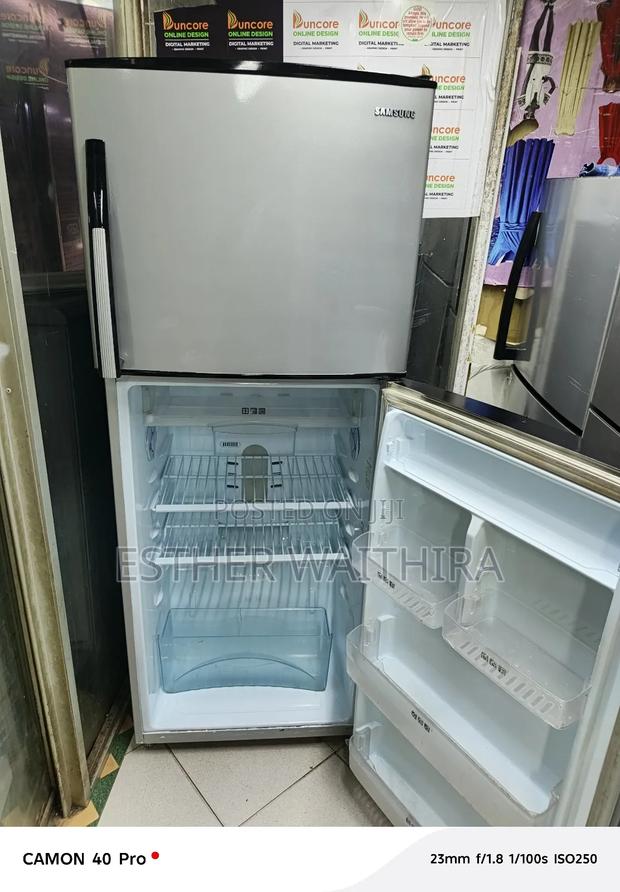 Silver 350l Samsung Fridge - thumbnail 4