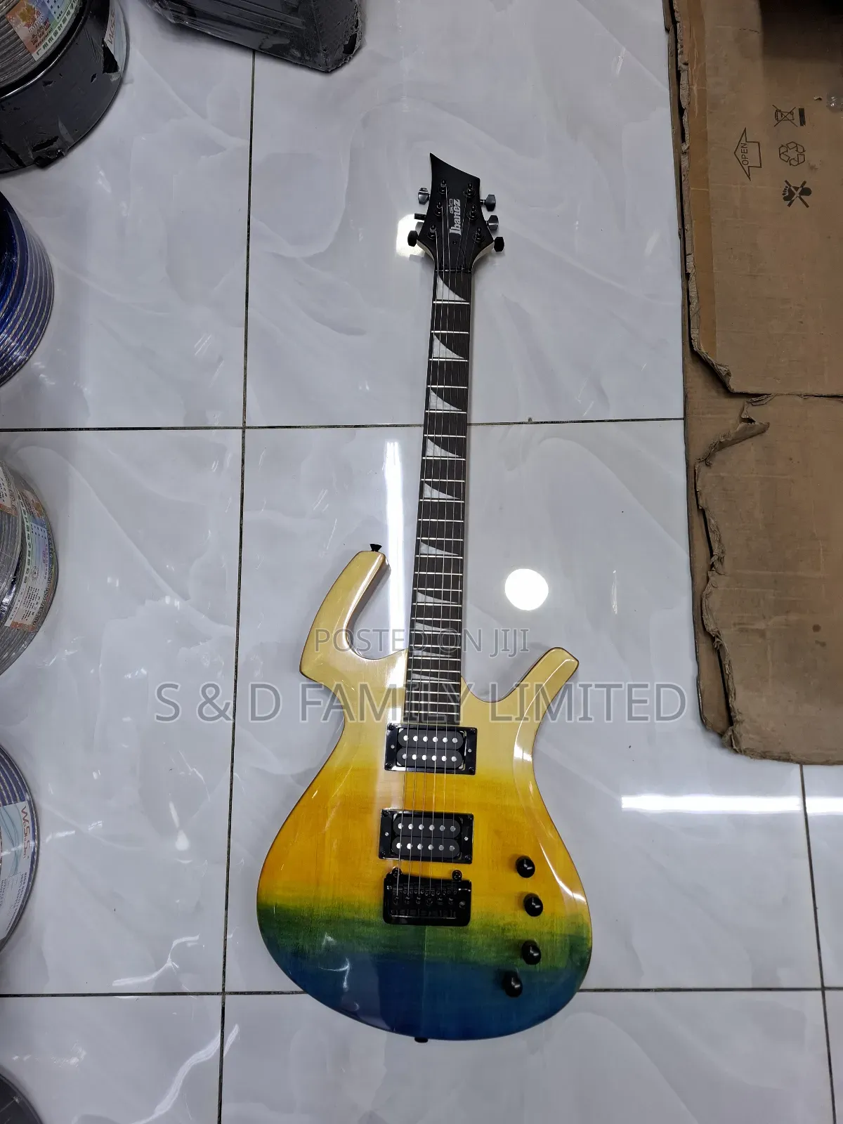 Solo Guitar Ibanez Brand