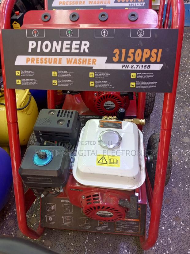 Highly Noted 3150psi Pioneer Petrol Pressure Washer