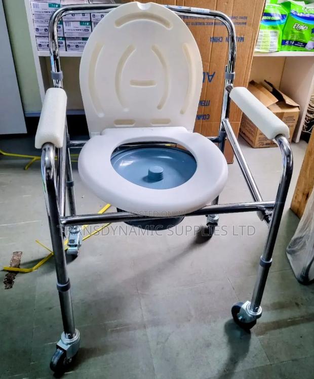 Commode Chair/Seat With Wheels