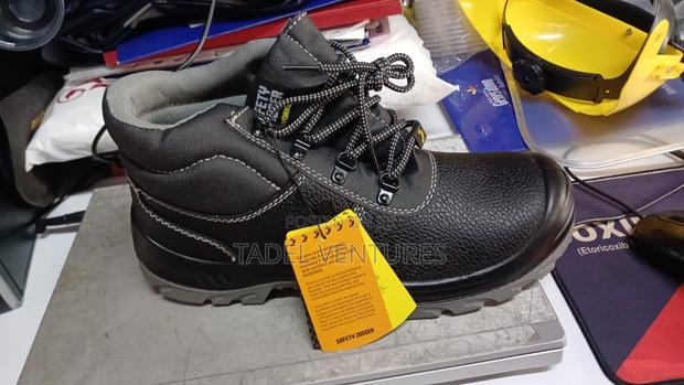 Safetyboot Safety Jogger - main view