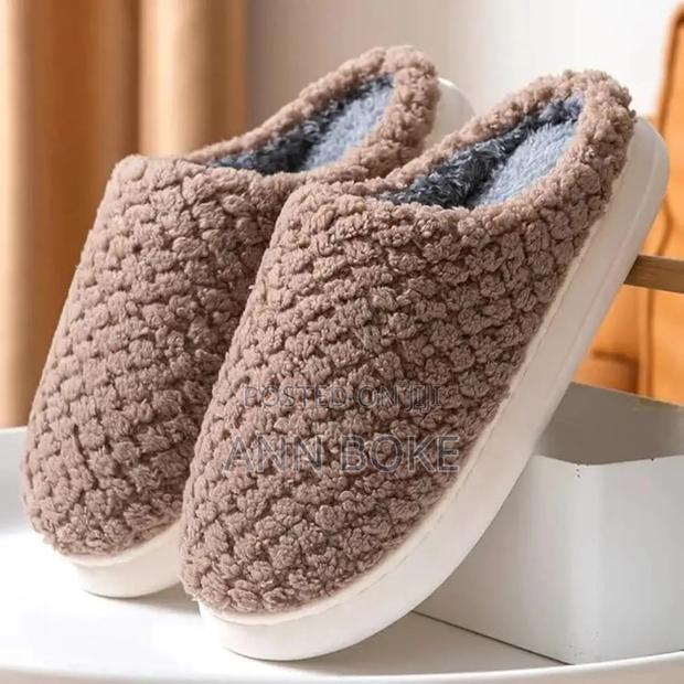 *Unisex Indoor Shoes Foot Warmers