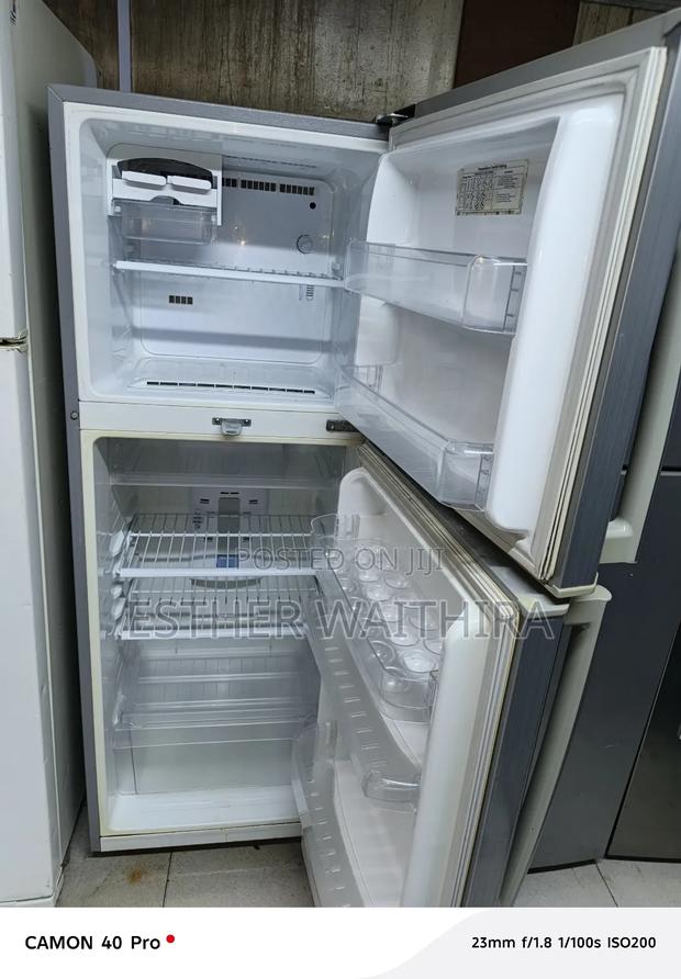 Neat Silver Samsung Fridge (300l) - thumbnail 3