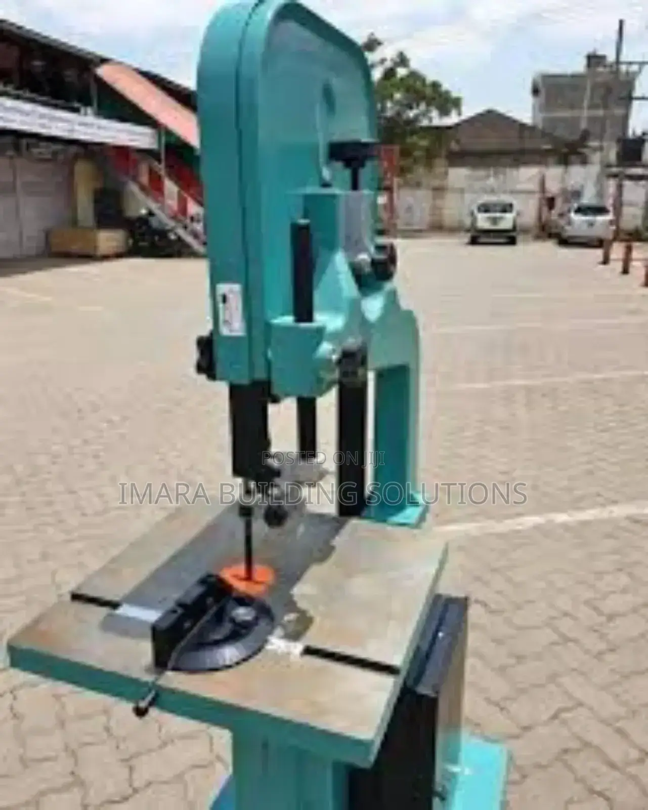High-Precision Bandsaw Machine for Workshop Use