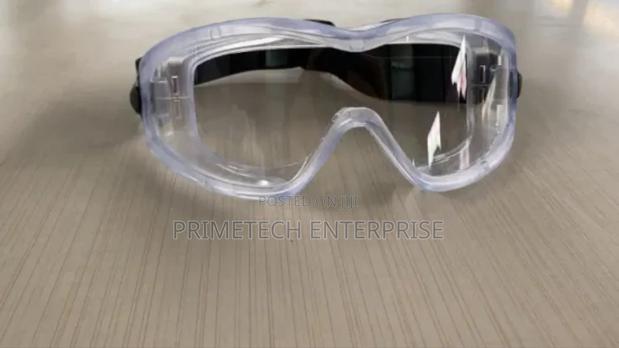 Googles, Googles - main view