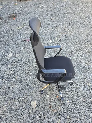 Black Mesh Executive Ergonomic Seat
