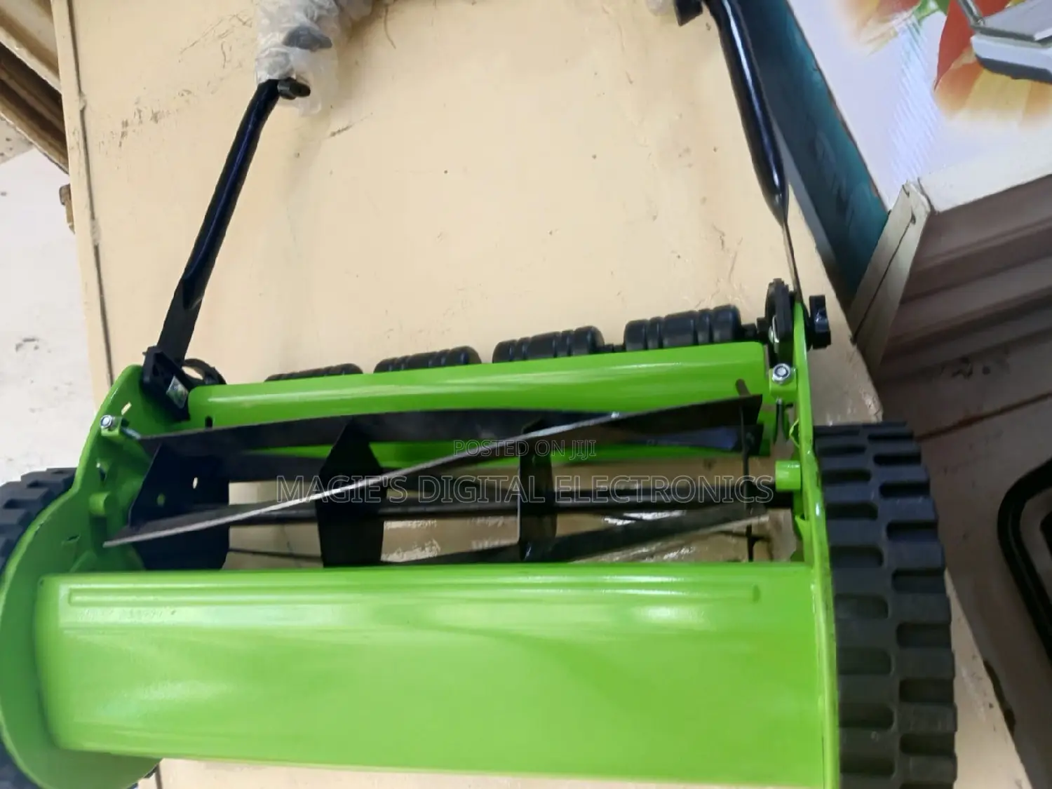 Super Excellent 16inch Aico Manual Lawn Mower
