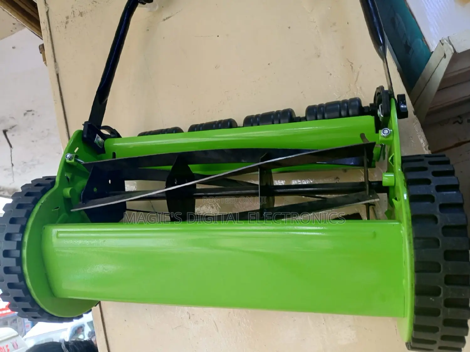 Top Guarantee 16inch Aico Manual Lawn Mower